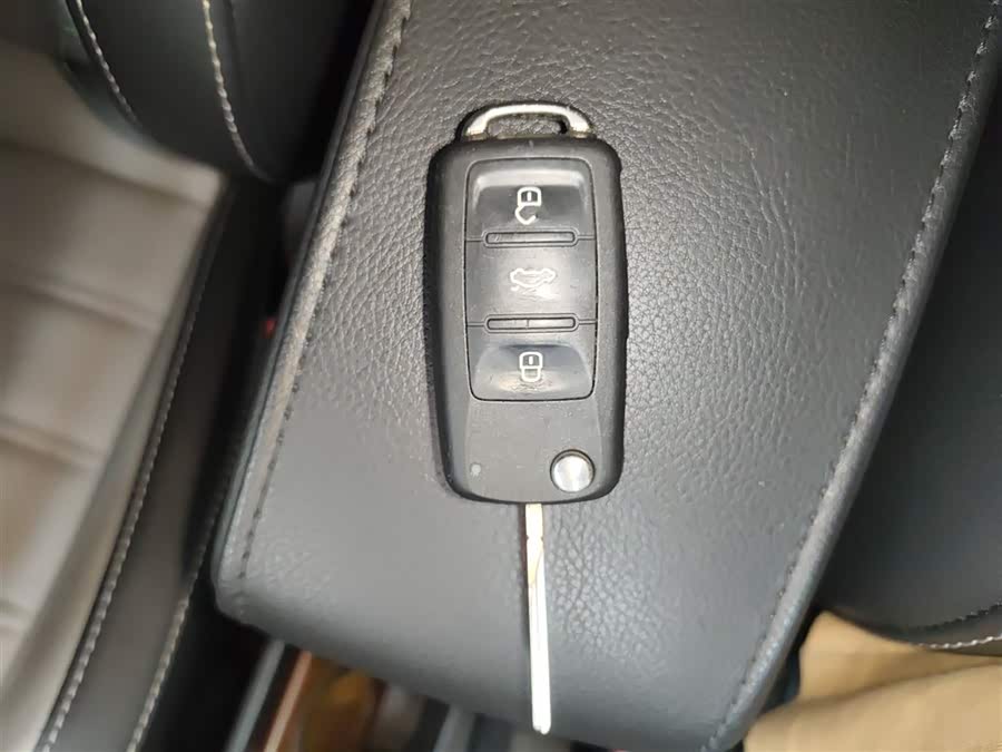 Volkswagen Cross Lavida 2017 immagine di auto #10