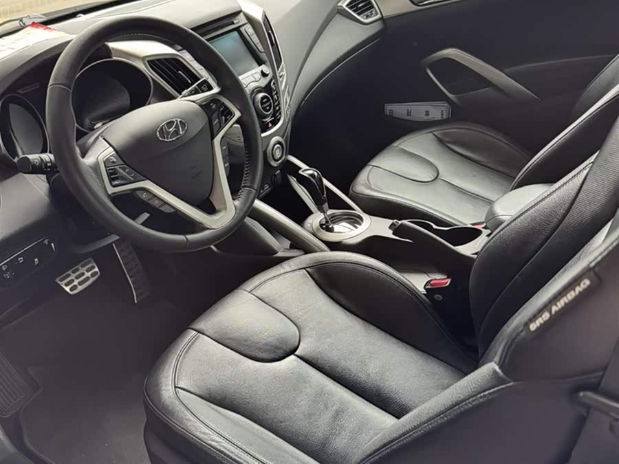 Hyundai Veloster 2013 #10 Hyundai Veloster 2013 car image #10