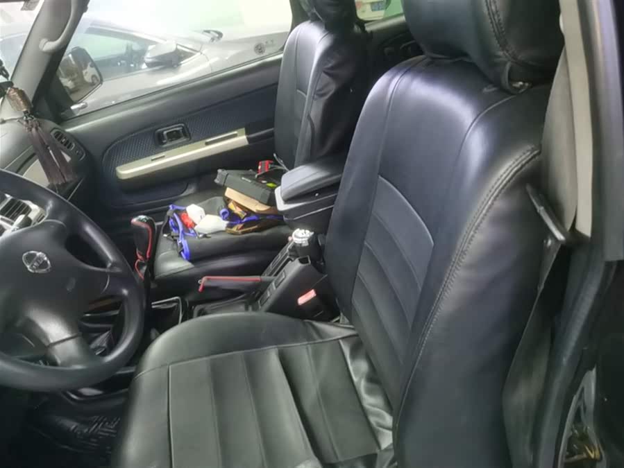 日产 日产帕拉丁 2013 汽车图片 #10