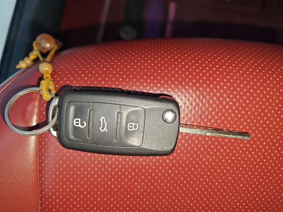 Volkswagen up! 2015 immagine di auto #10