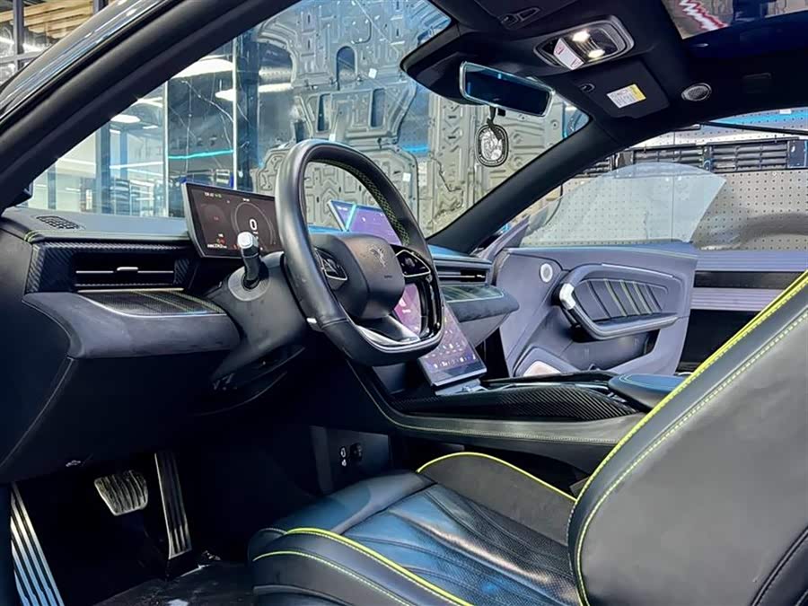 哪吒汽车 哪吒GT 2023 汽车图片 #10