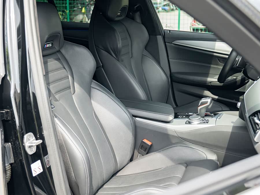 BMW M5 2020 car image #10