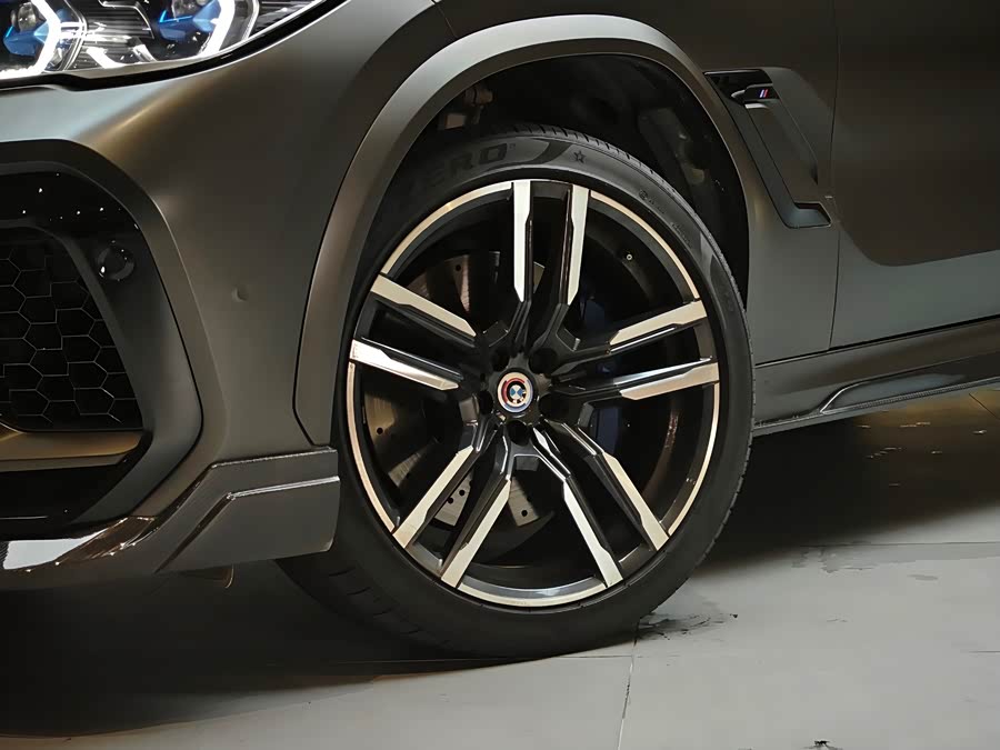 BMW X6 M 2022 car image #10