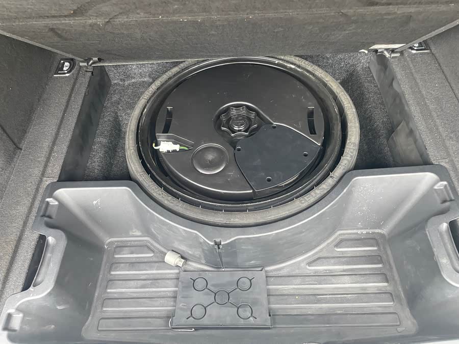 Audi Q5 (Imported) 2015 car image #10