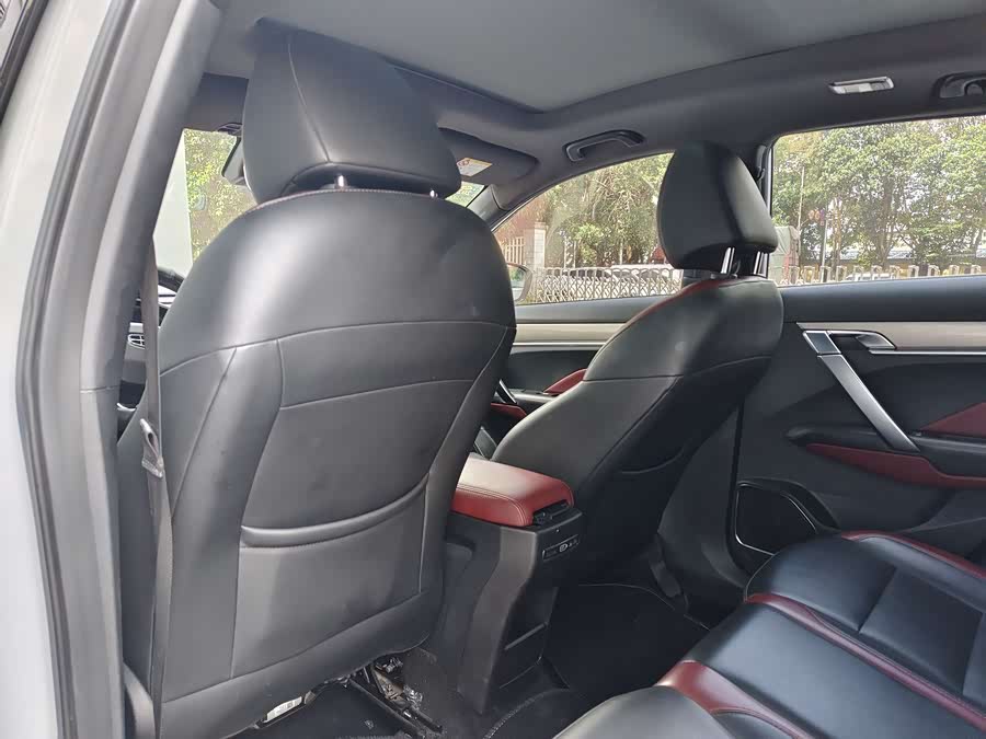 GEELY Coolray 2019 car image #10