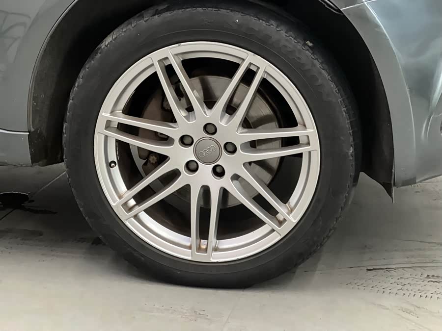 Audi Q5 (Imported) 2011 car image #10