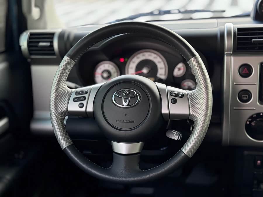 Toyota Reiz 2018 immagine di auto #10