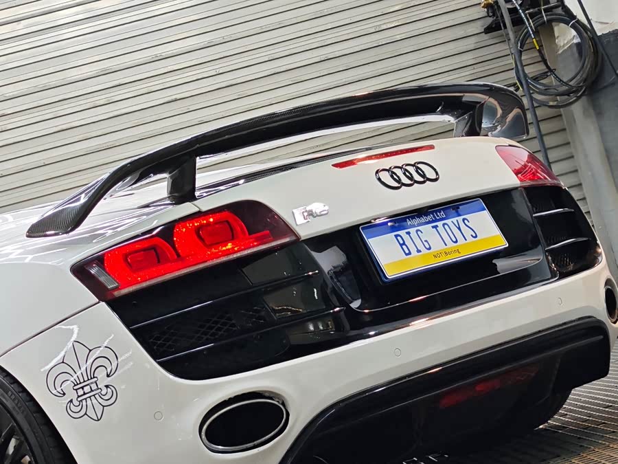 Audi R8 2012 immagine di auto #10