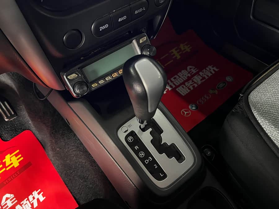 Suzuki Jimny (Imported) 2015 صورة سيارة #10