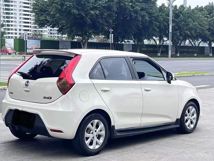 MG 4 EV 2014 car image #10