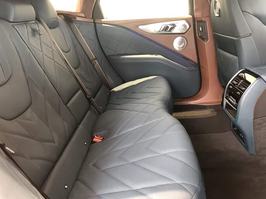 BMW XM 2024 #10 BMW XM 2024 изображение автомобиля #10