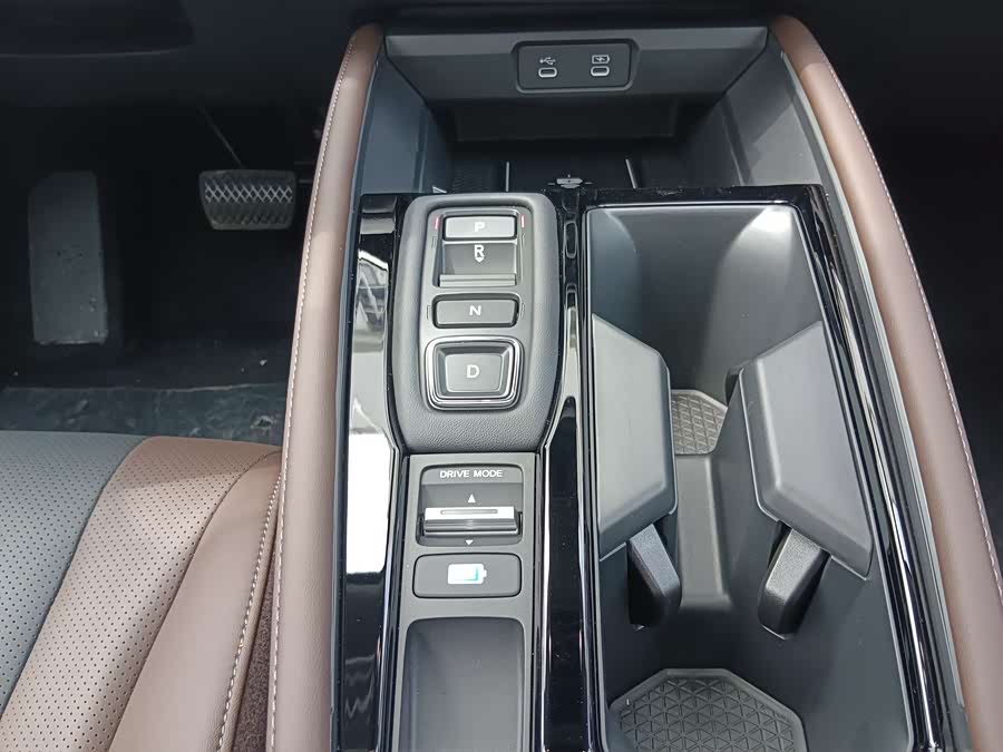 Honda Inspire New Energy 2025 #10 Honda Inspire New Energy 2025 car image #10