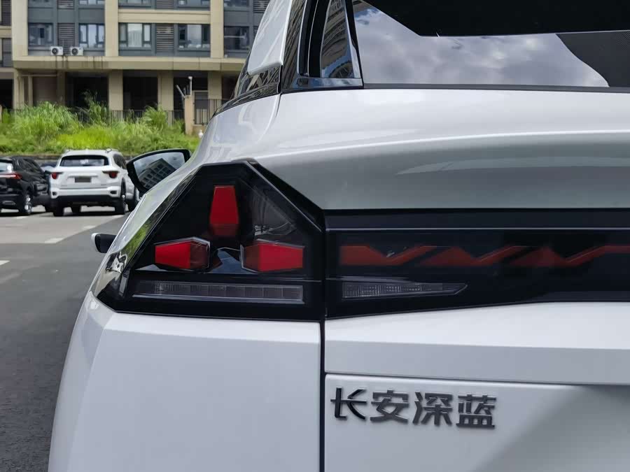 Deepal S07 2025 image de voiture #10