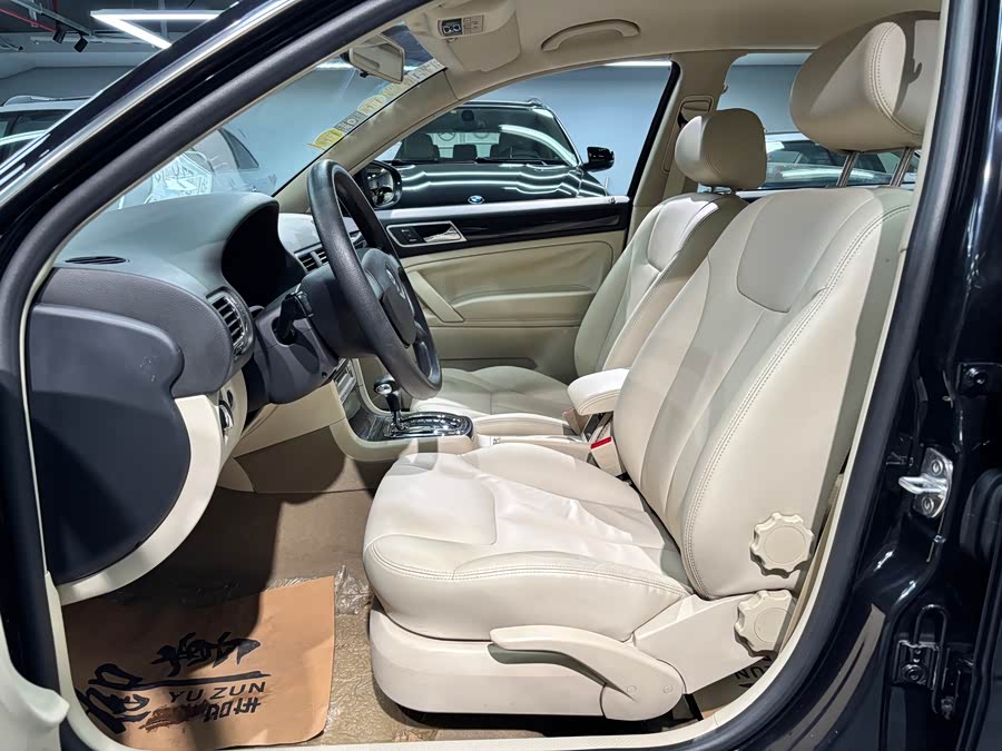 Volkswagen Passat Lingyu 2010 car image #10