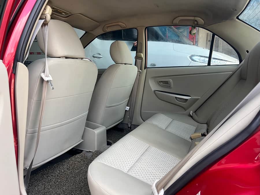 Soueast V3 Lingyue 2014 car image #10