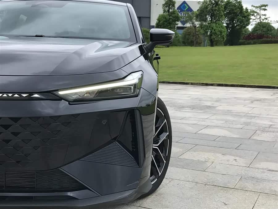 Changan UNI-V iDD 2024 #10 Changan UNI-V iDD 2024 car image #10