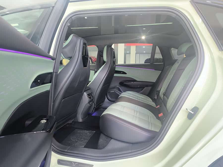 HongQi EH7 2024 #10 HongQi EH7 2024 car image #10