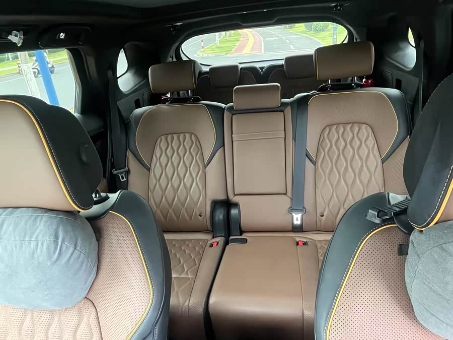 BYD Tang New Energy 2021 #10 BYD Tang New Energy 2021 car image #10