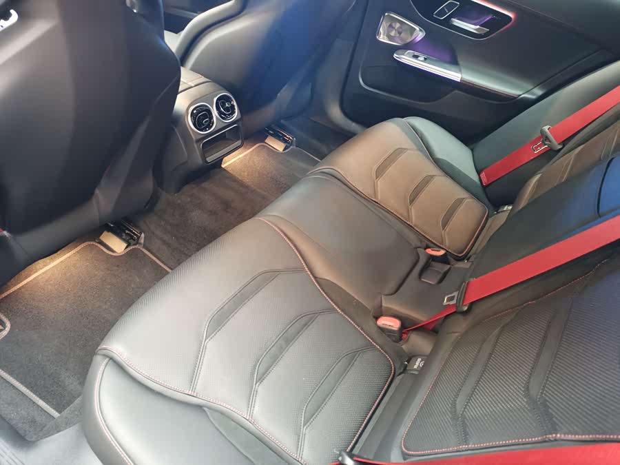 Mercedes-Benz C AMG New Energy 2024 изображение автомобиля #10