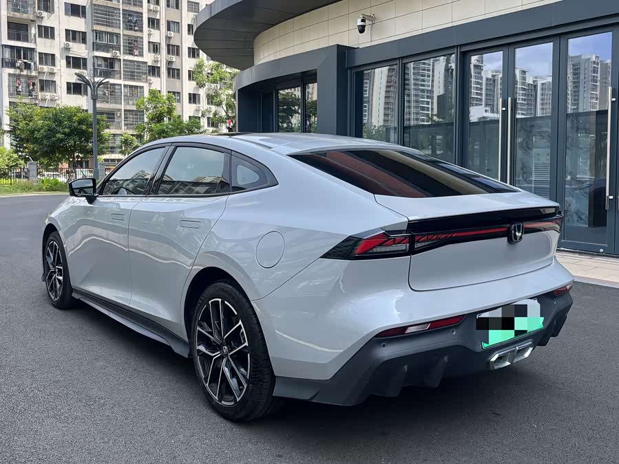 Changan UNI-V iDD 2024 #10 Changan UNI-V iDD 2024 car image #10