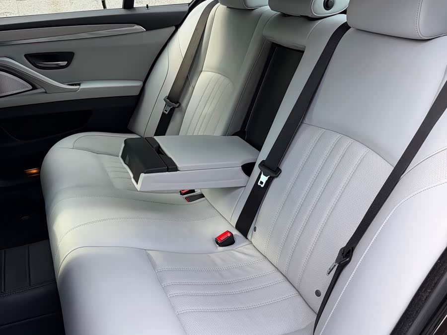 BMW M5 2014 #10 BMW M5 2014 car image #10