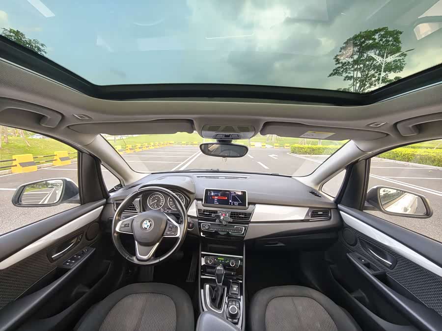 BMW 2 Series Tourer 2018 car image #10