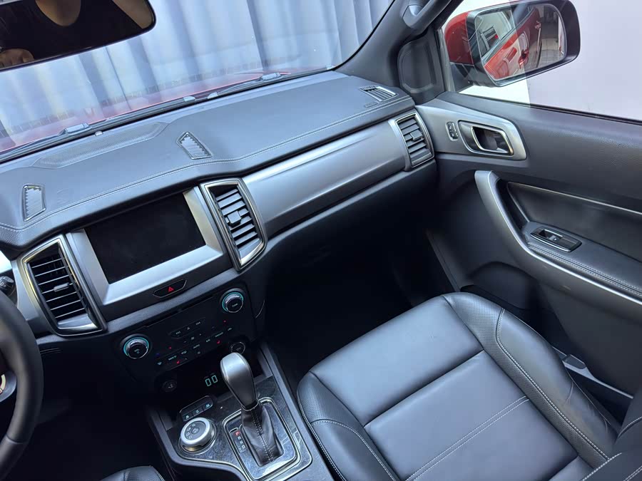 Ford Everest 2019 #10 Ford Everest 2019 car image #10