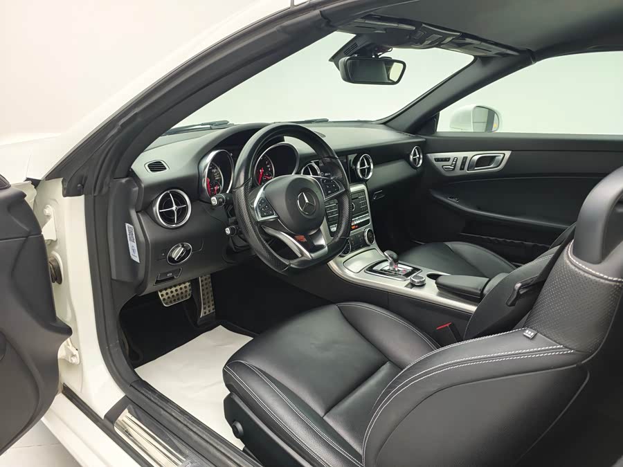 Mercedes-Benz SLC Class 2017 car image #10