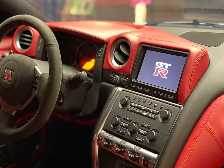 日产 日产GT-R 2011 汽车图片 #10