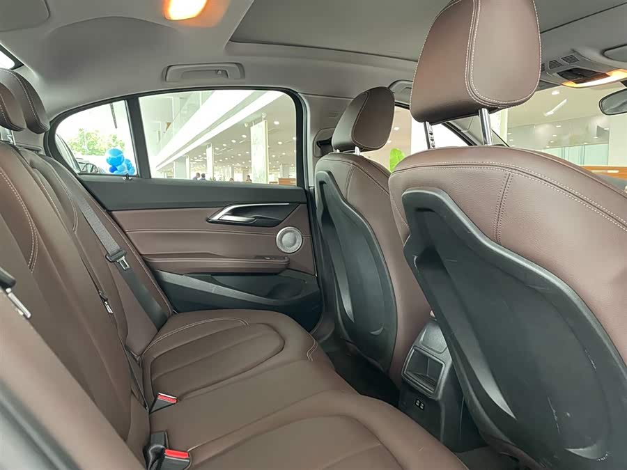 BMW 1 Series 2023 car image #10