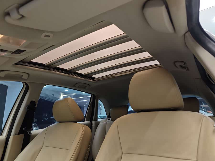 Mercedes-Benz B Class 2011 car image #10