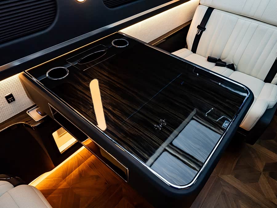 HongQi GuoYue #10 HongQi GuoYue صورة سيارة #10