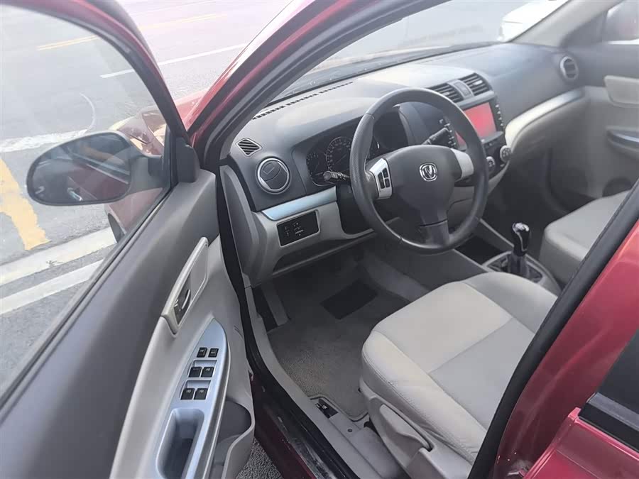 Changan Alsvin V5 2014 #10 Changan Alsvin V5 2014 car image #10