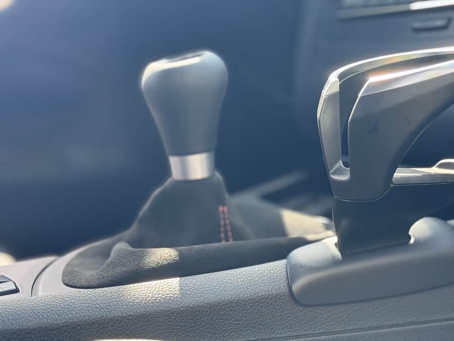 BMW 1 Series M 2012 car image #10