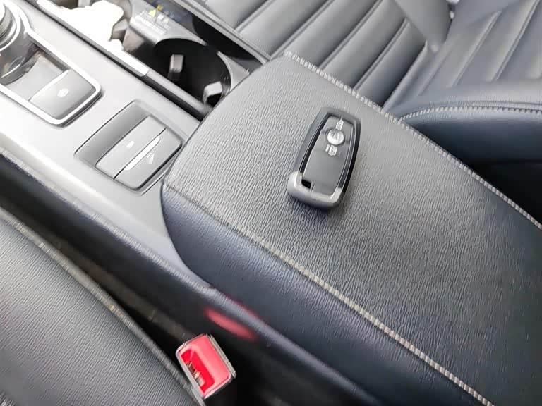 Ford Mondeo New Energy 2020 car image #10