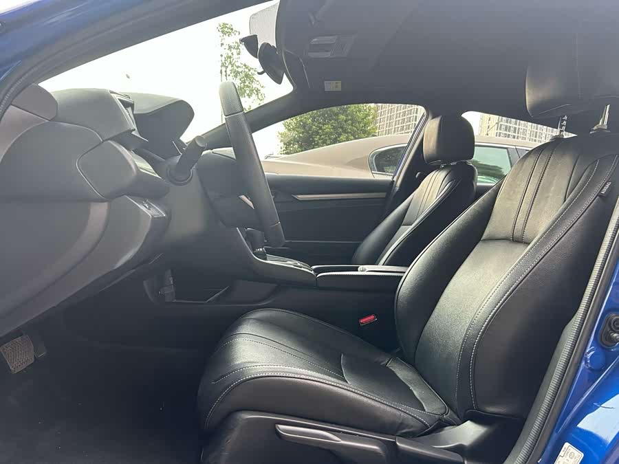 Honda Civic 2021 car image #10