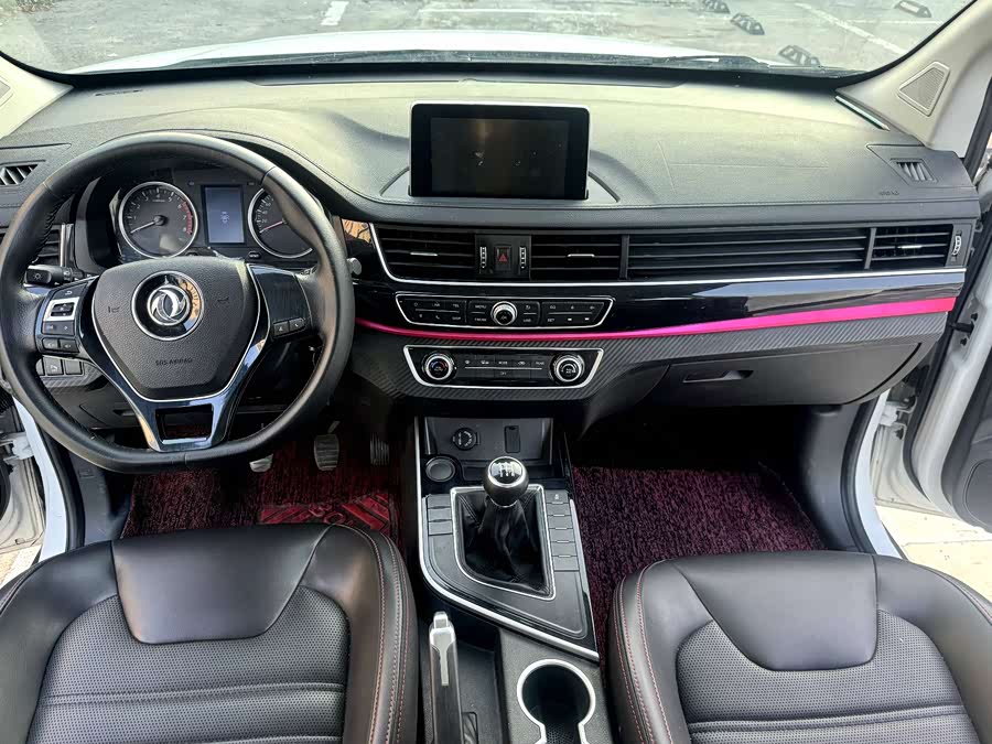 Forthing SX6 2020 car image #10