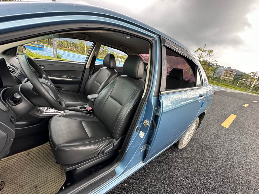 BYD L3 2015 car image #10