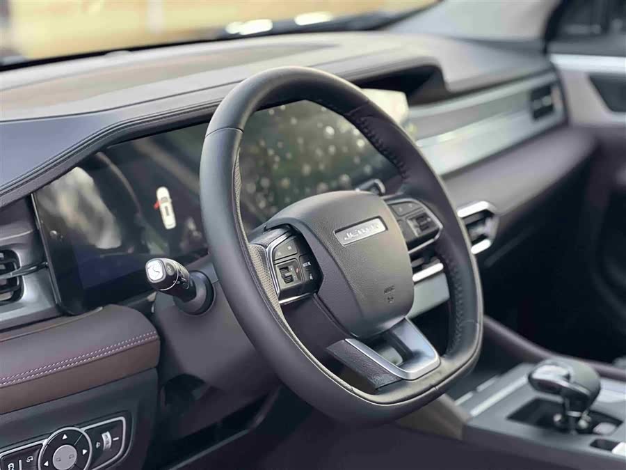 Jetour X95 2025 car image #10