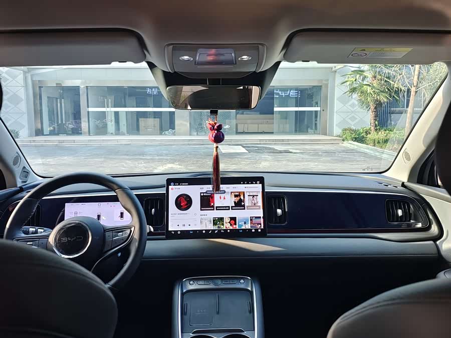 BYD Sea Lion 05 EV 2025 car image #10