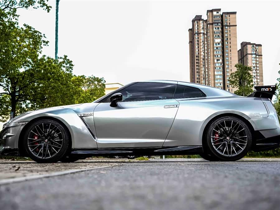 日产 日产GT-R 2012 汽车图片 #10