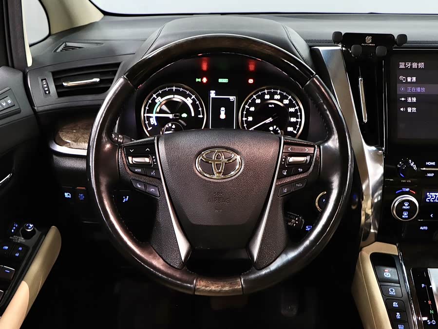 Toyota Alphard 2021 #10 Toyota Alphard 2021 car image #10