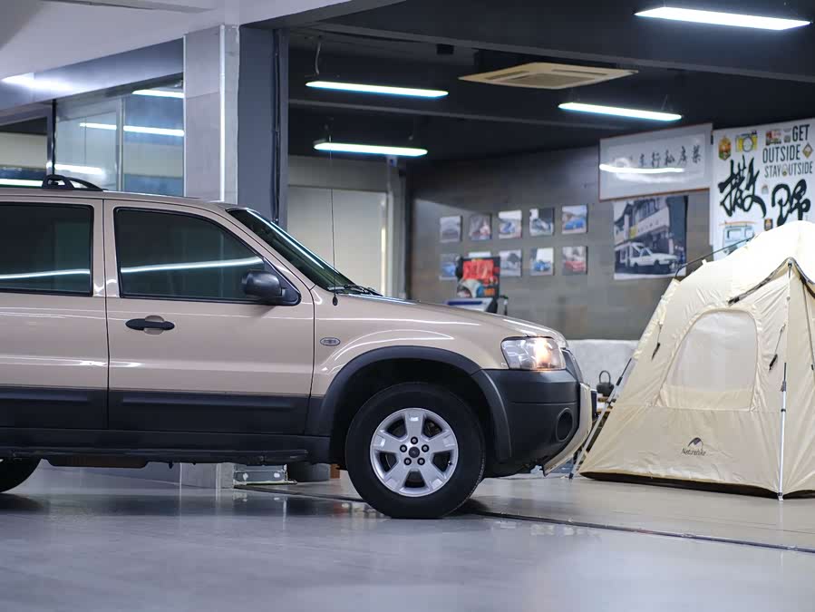 Ford Escape (Imported) 2007 immagine di auto #10