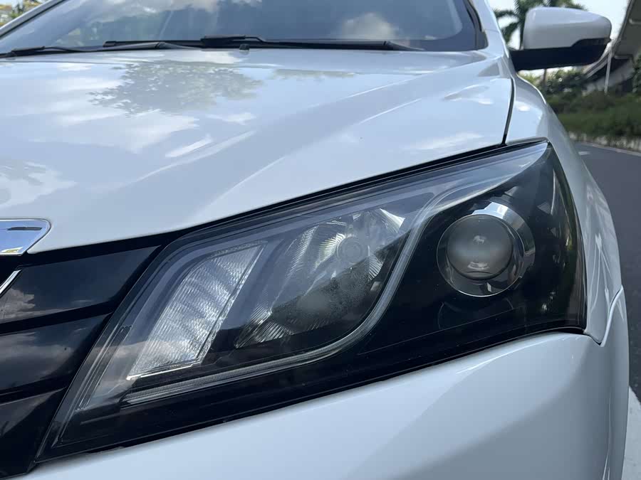 GEELY Emgrand 2015 car image #10