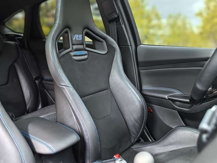 Ford Focus (Imported) 2018 car image #10