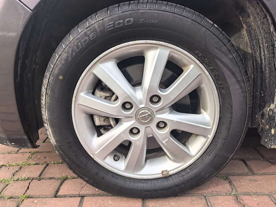 日产 颐达 2009 汽车图片 #10