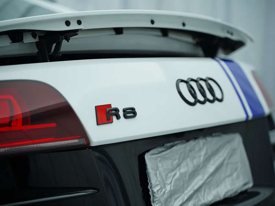 Audi R8 2013 #10 Audi R8 2013 car image #10