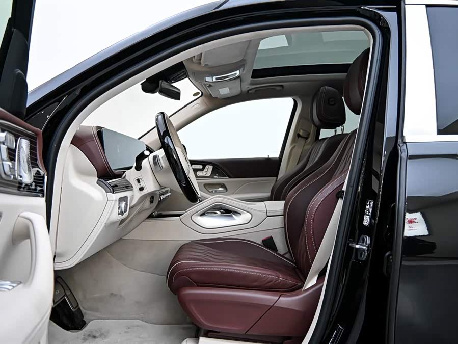 Mercedes-Benz Maybach GLS 2024 imagen de coche #10