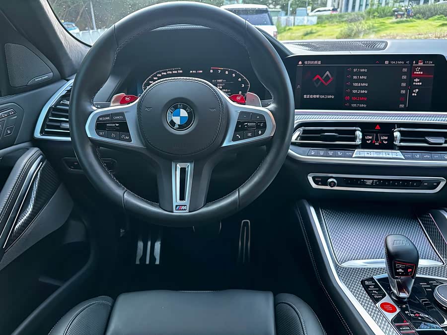 BMW X6 M 2023 car image #10