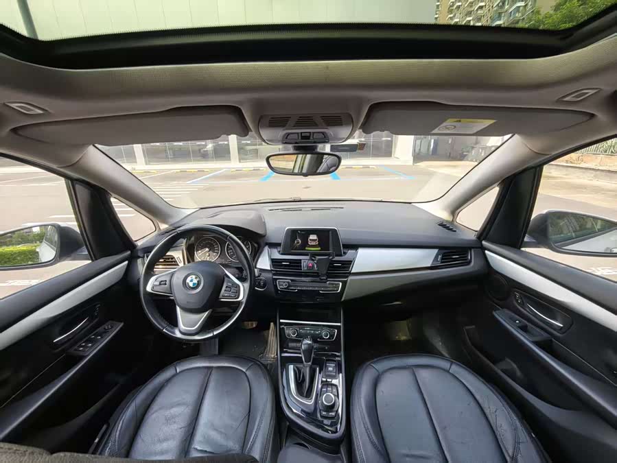 BMW 2 Series Tourer 2017 car image #10